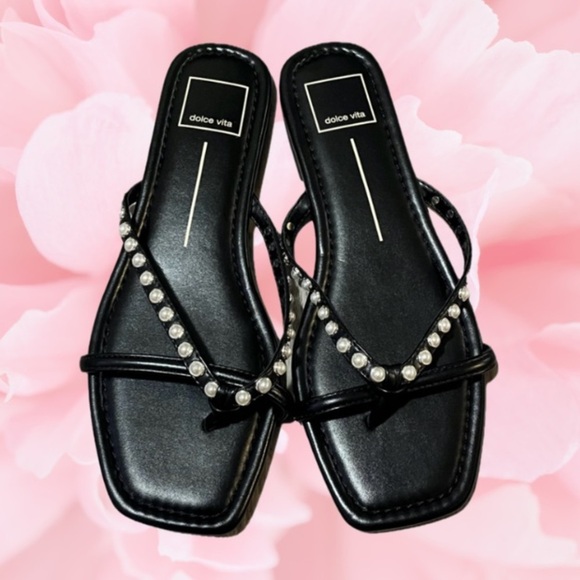 Dolce Vita Black Sandals with Elegant Pearl Embellishments - Picture 1 of 3